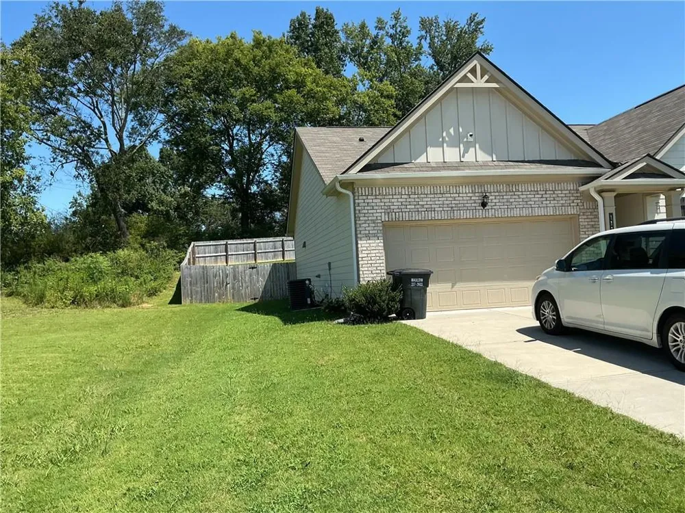 111 Mcginnis Circle Calhoun, GA 30701
