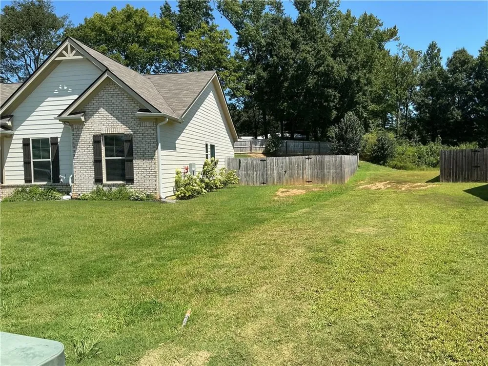 111 Mcginnis Circle Calhoun, GA 30701