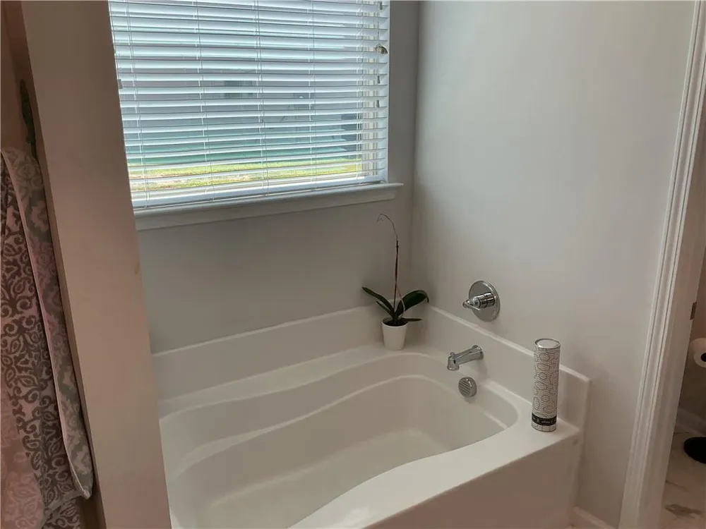 111 Mcginnis Circle Calhoun, GA 30701