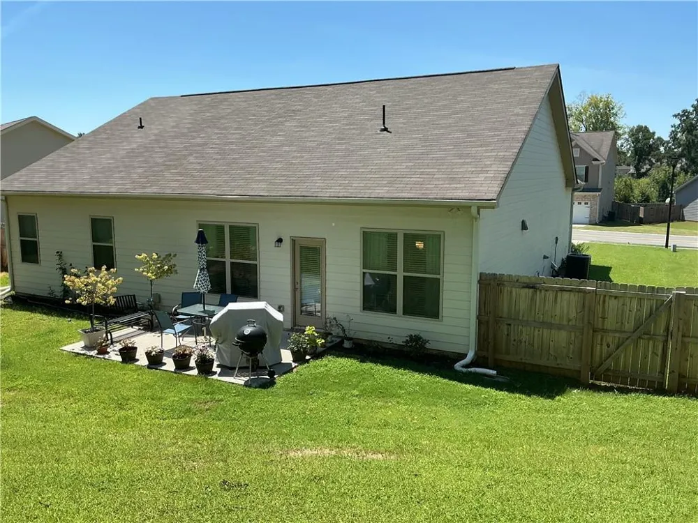 111 Mcginnis Circle Calhoun, GA 30701