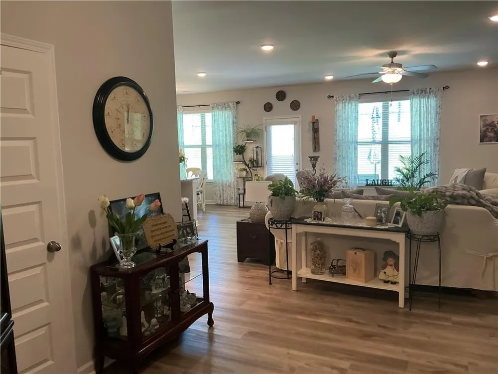 111 Mcginnis Circle Calhoun, GA 30701