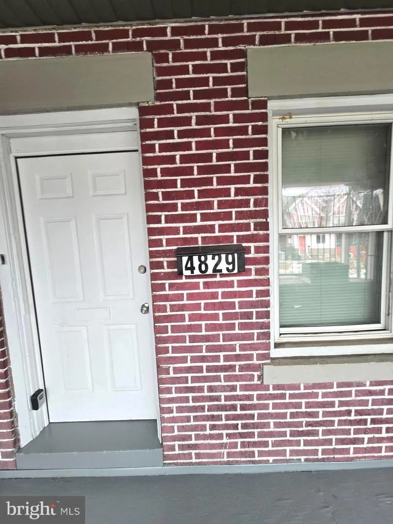 4829 10TH STREET Philadelphia, PA 19141
