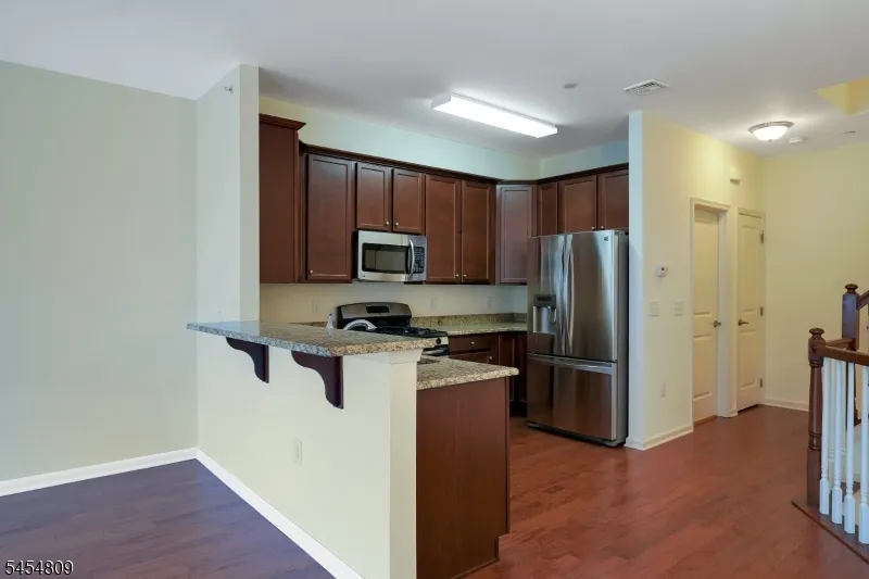 308 Rotando Way Morris Plains, NJ 07950