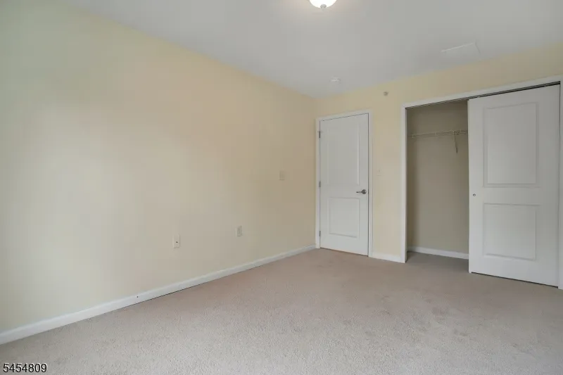 308 Rotando Way Morris Plains, NJ 07950