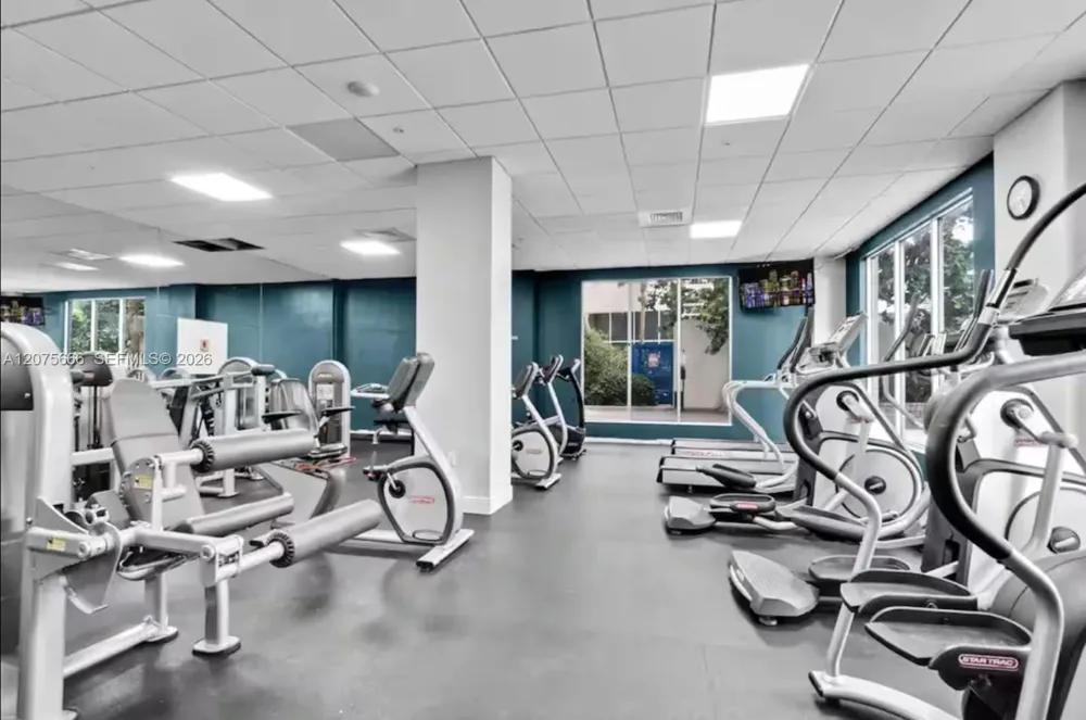 4001 S Ocean Dr #5J Hollywood, FL 33019