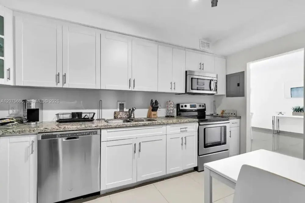 4001 S Ocean Dr #5J Hollywood, FL 33019
