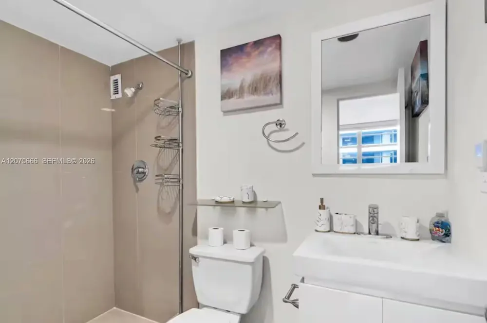 4001 S Ocean Dr #5J Hollywood, FL 33019