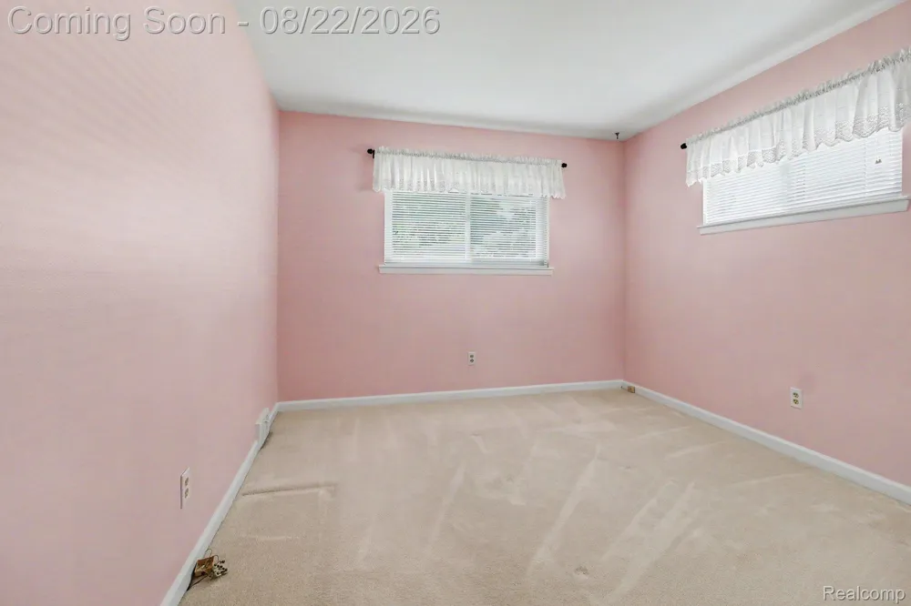 14712 Park Street Livonia City, MI 48154
