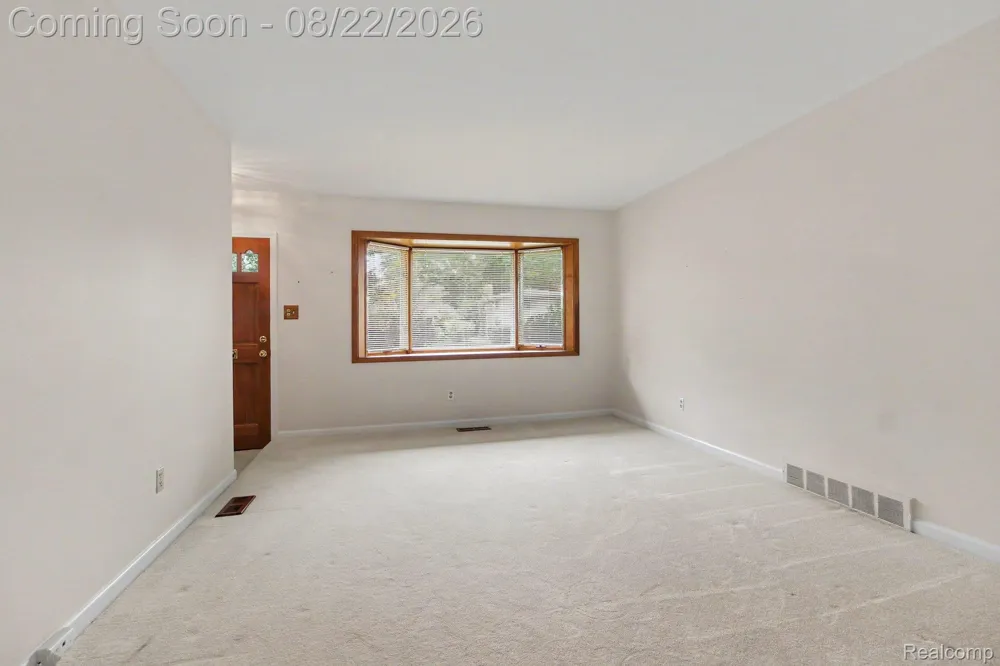 14712 Park Street Livonia City, MI 48154