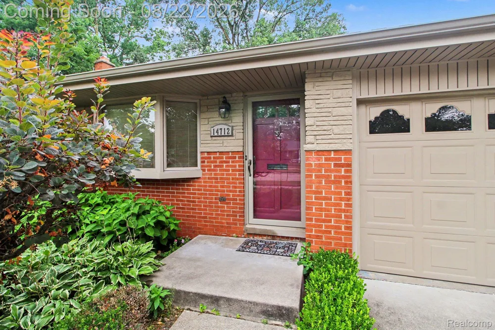 14712 Park Street Livonia City, MI 48154