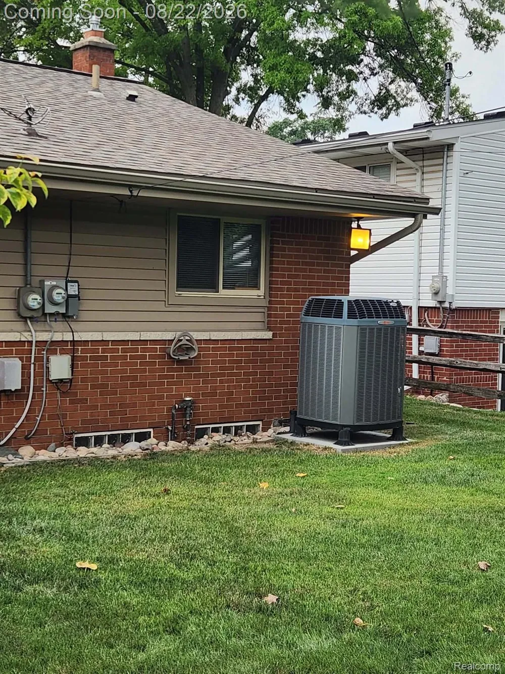 14712 Park Street Livonia City, MI 48154