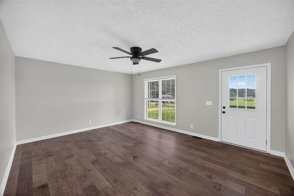 397 Charlie Hickey Rd Sparta, TN 38583