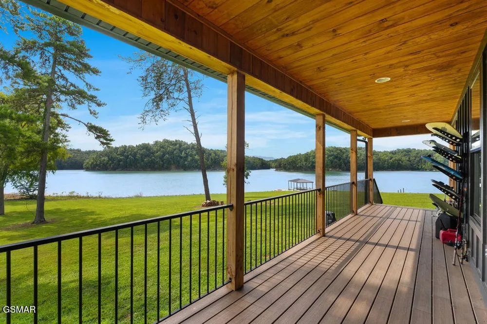 2240 Kimsey Way Sevierville, TN 37876