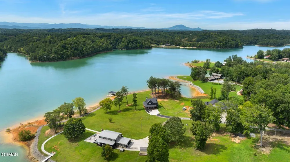 2240 Kimsey Way Sevierville, TN 37876