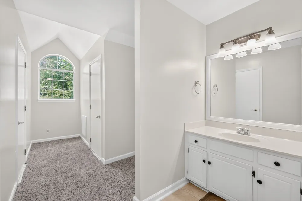 440 English Ivy Dr Nashville, TN 37211