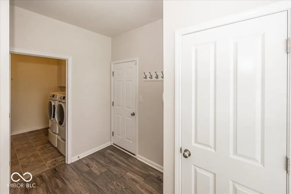 10237 Maiden Court Fishers, IN 46040