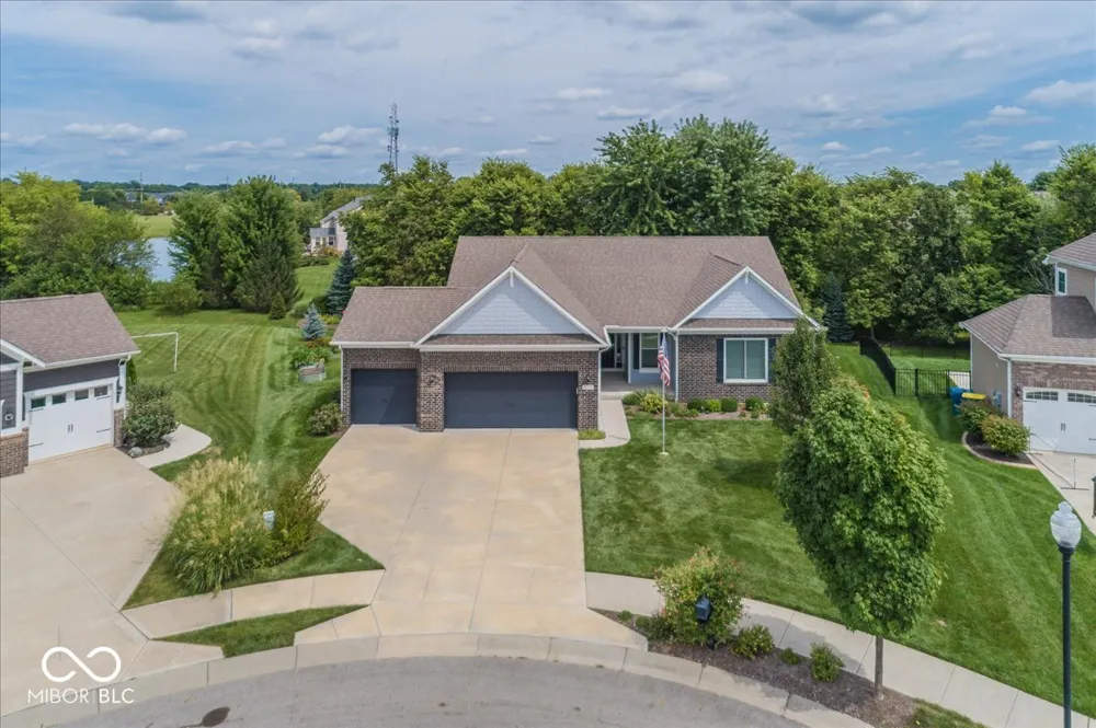10237 Maiden Court Fishers, IN 46040