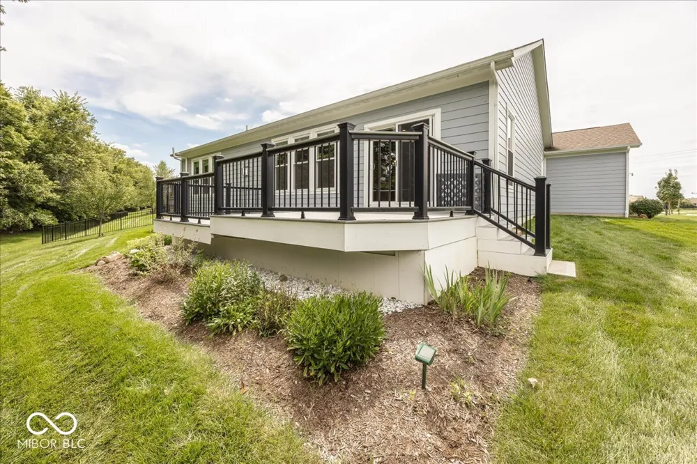 10237 Maiden Court Fishers, IN 46040