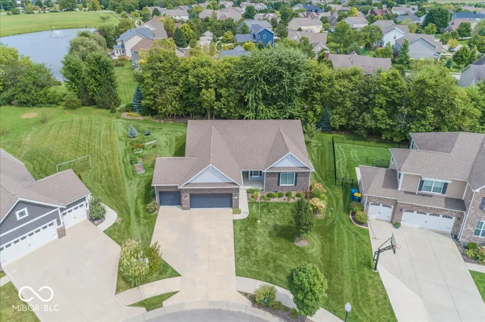 10237 Maiden Court Fishers, IN 46040