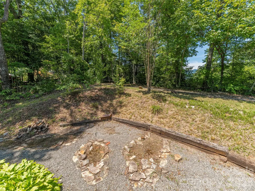 499 Match Point Sylva, NC 28779