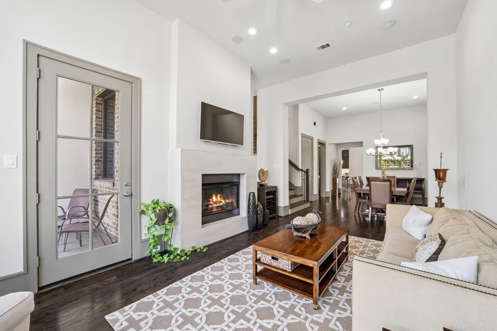 1416 Lake Pointe Parkway Sugar Land, TX 77478