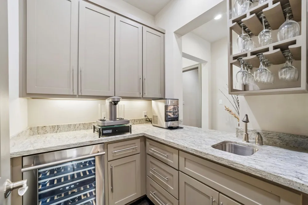 1416 Lake Pointe Parkway Sugar Land, TX 77478
