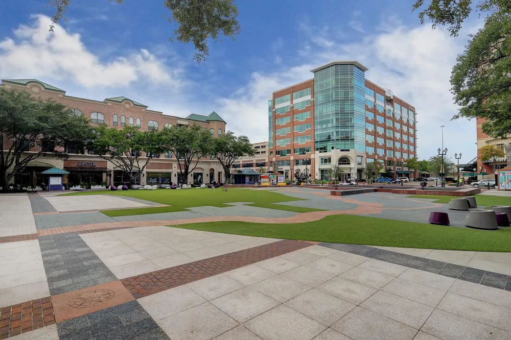 1416 Lake Pointe Parkway Sugar Land, TX 77478