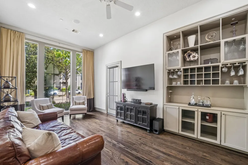 1416 Lake Pointe Parkway Sugar Land, TX 77478