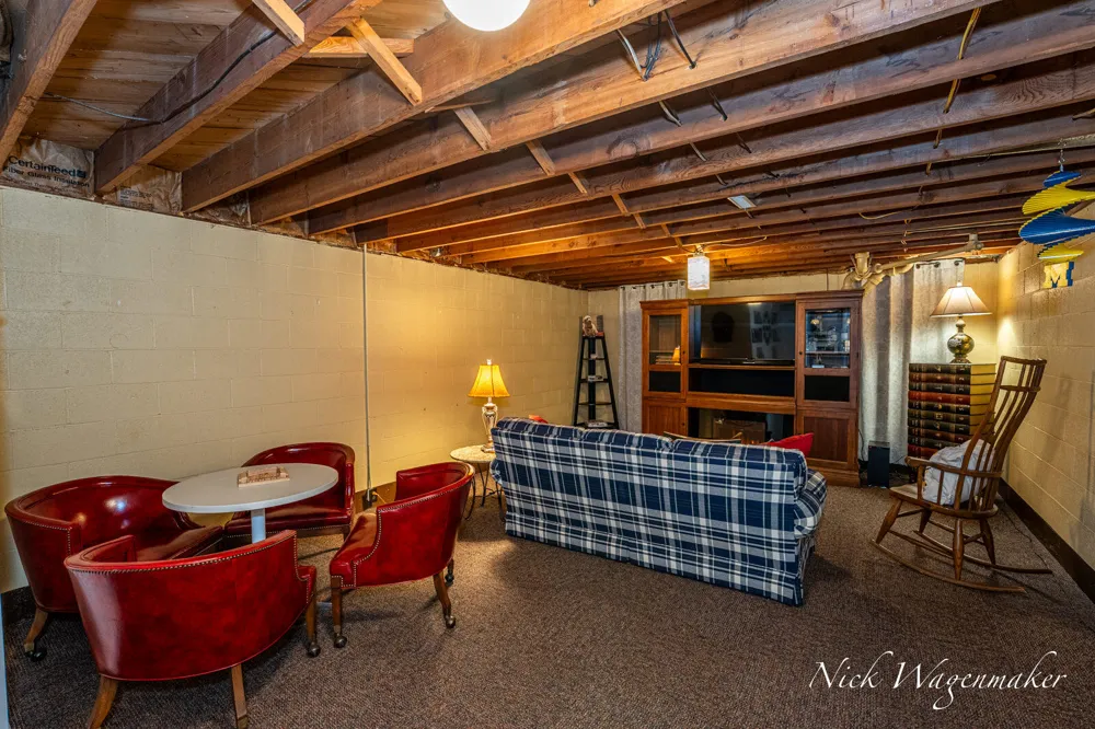 712 River Street Spring Lake, MI 49456