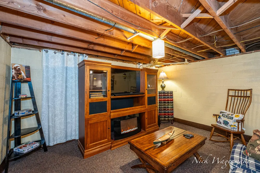 712 River Street Spring Lake, MI 49456