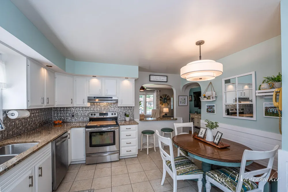 712 River Street Spring Lake, MI 49456