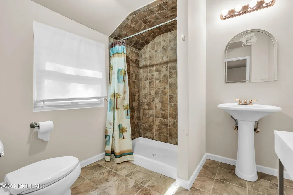 1644 Union Avenue Hazlet, NJ 07730