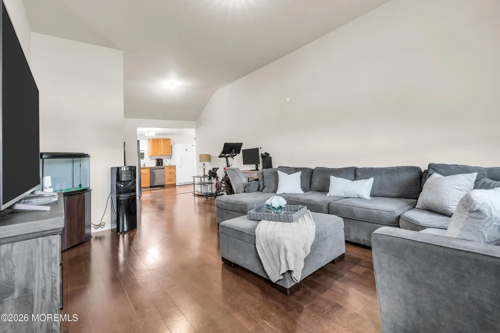 1644 Union Avenue Hazlet, NJ 07730