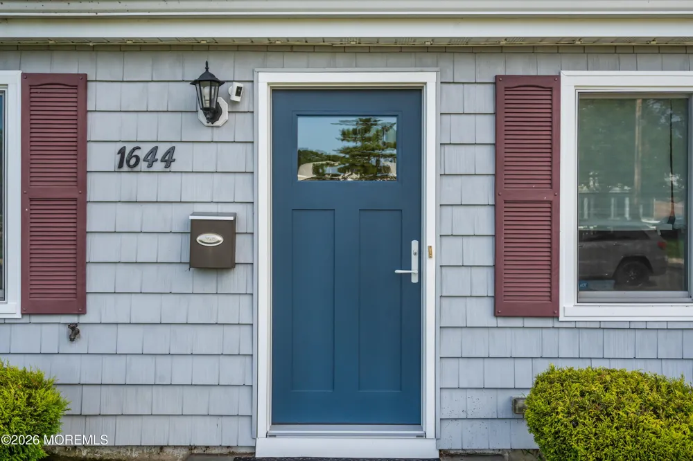 1644 Union Avenue Hazlet, NJ 07730