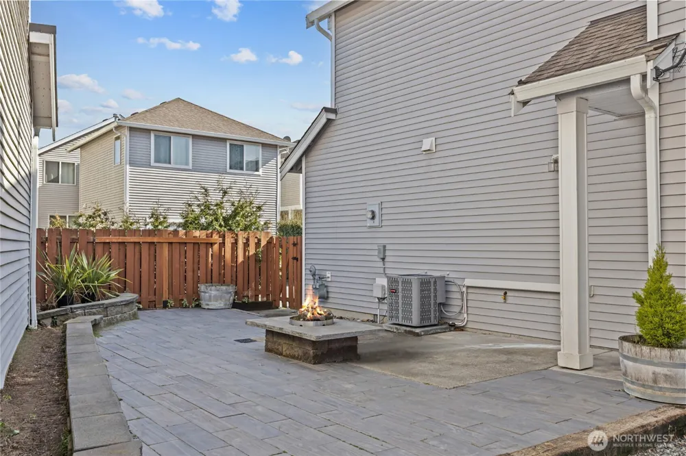 2723 84th Drive NE Lake Stevens, WA 98258
