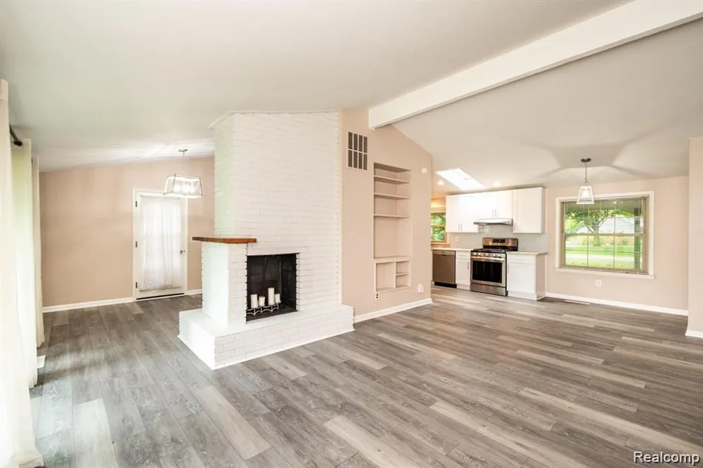 1239 Ashover Drive Bloomfield Charter Township, MI 48304