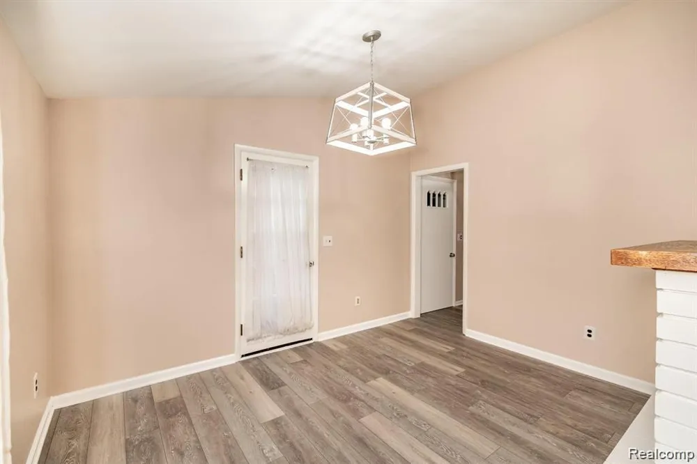 1239 Ashover Drive Bloomfield Charter Township, MI 48304