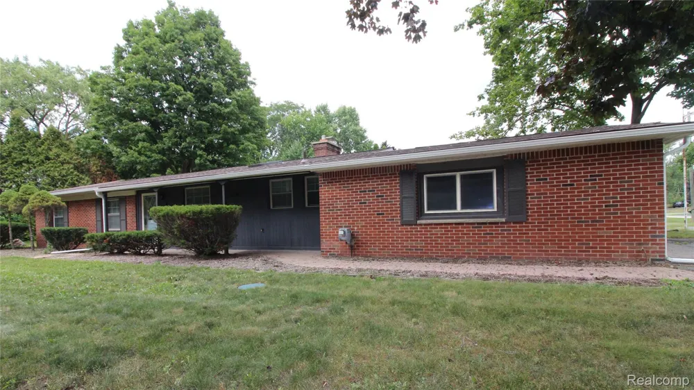 1239 Ashover Drive Bloomfield Charter Township, MI 48304