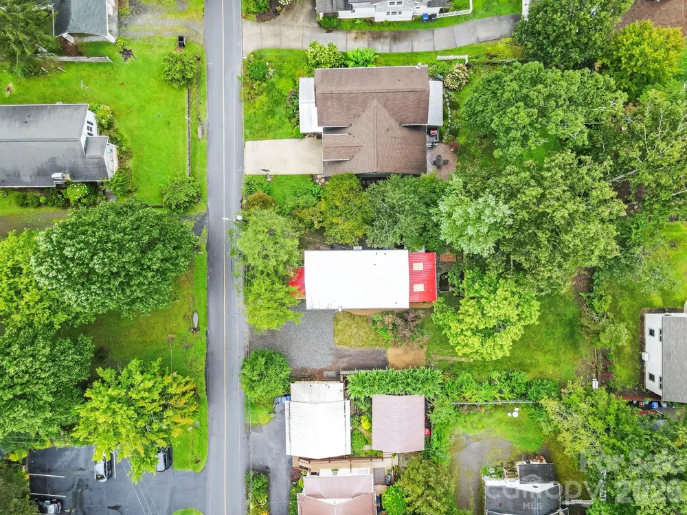 99999 Fourth Street Black Mountain, NC 28711