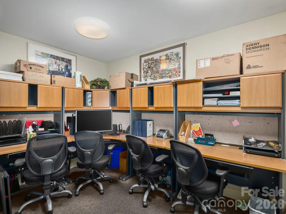 337 Main Street Hendersonville, NC 28792