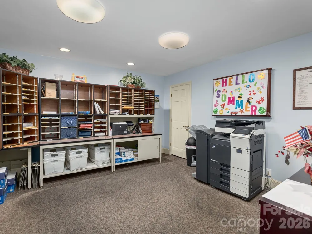 337 Main Street Hendersonville, NC 28792