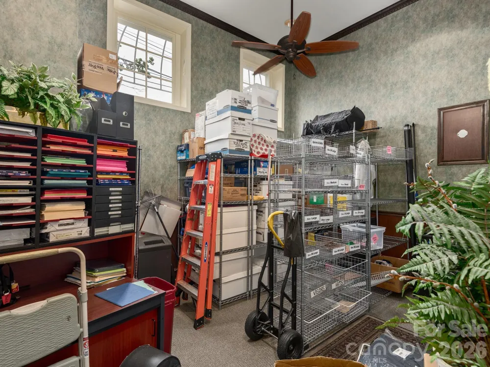 337 Main Street Hendersonville, NC 28792
