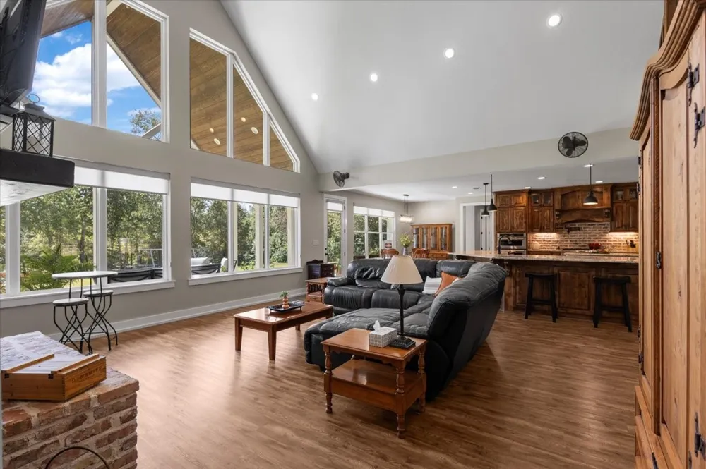 251 Pintail Place Gilmer, TX 75645