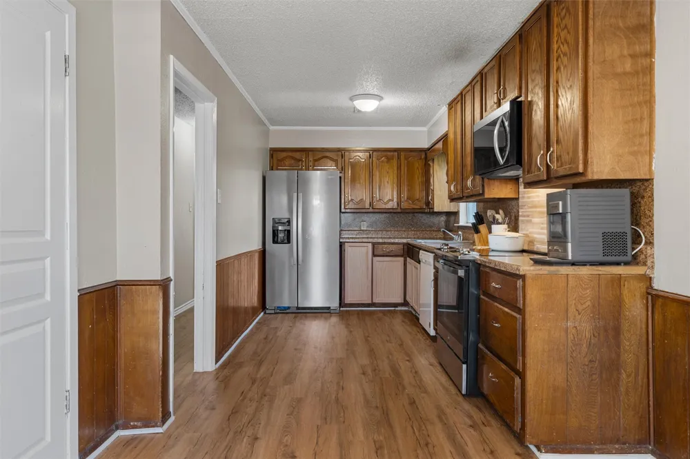 296 Ish Street China Spring, TX 76633