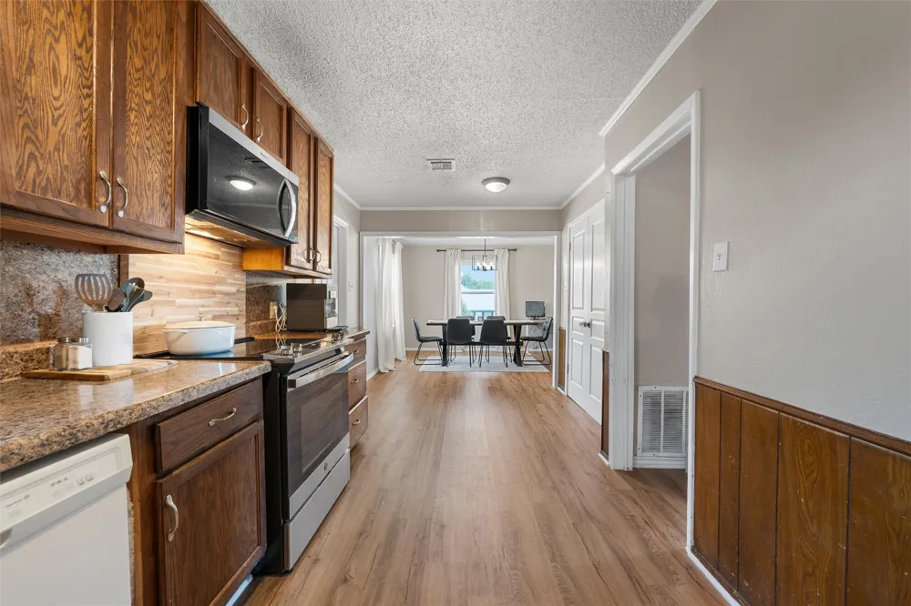 296 Ish Street China Spring, TX 76633