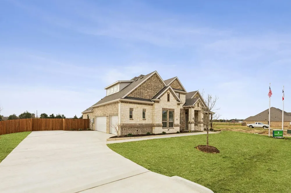 147 Hollingsworth Lane Glenn Heights, TX 75154