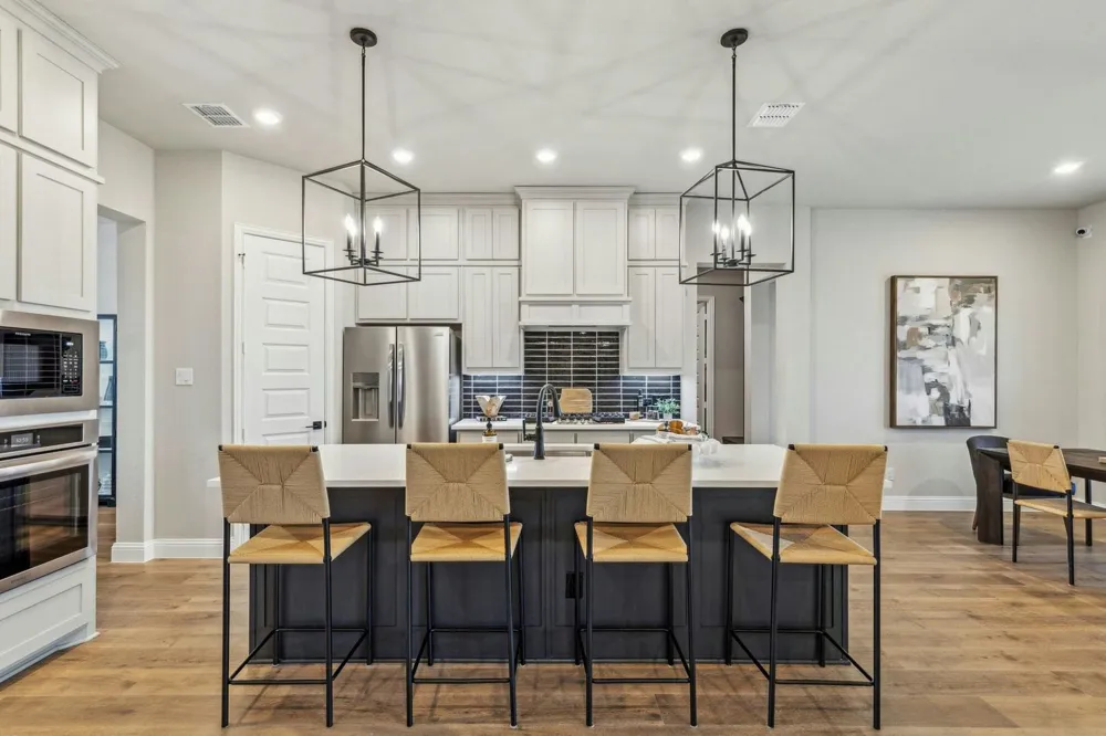 147 Hollingsworth Lane Glenn Heights, TX 75154