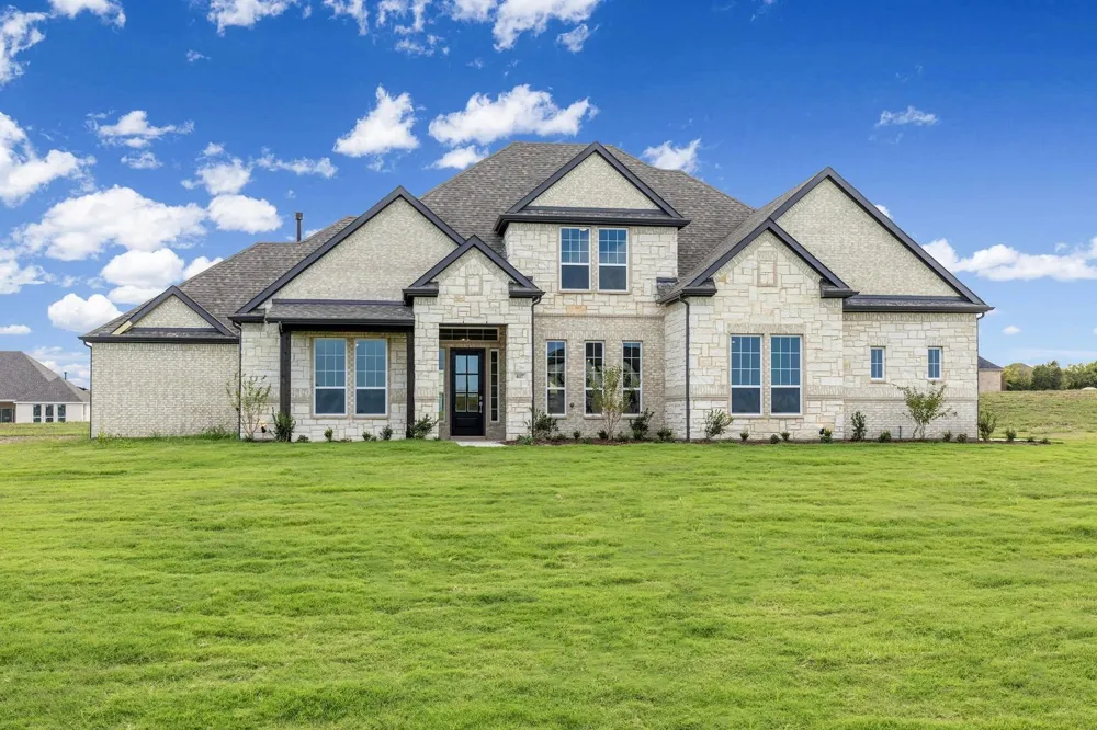 147 Hollingsworth Lane Glenn Heights, TX 75154