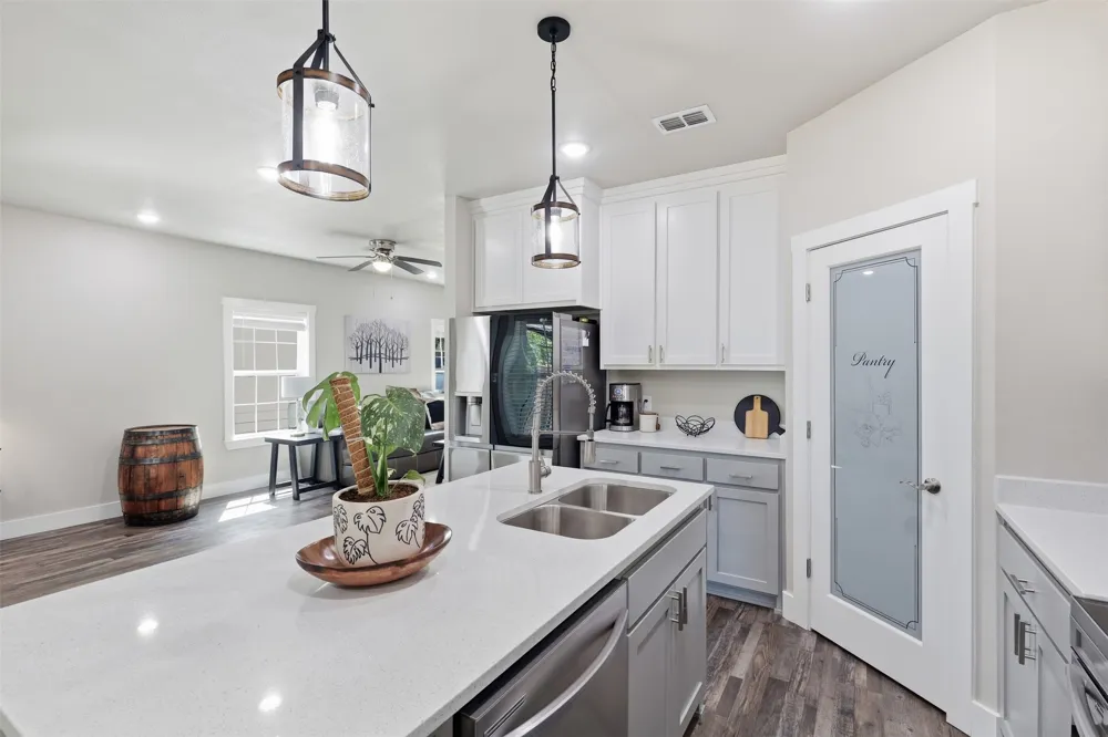 8448 Jay Street White Settlement, TX 76108