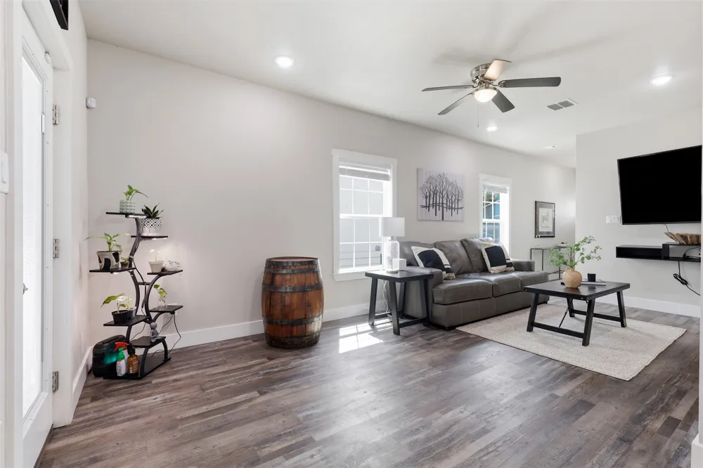8448 Jay Street White Settlement, TX 76108